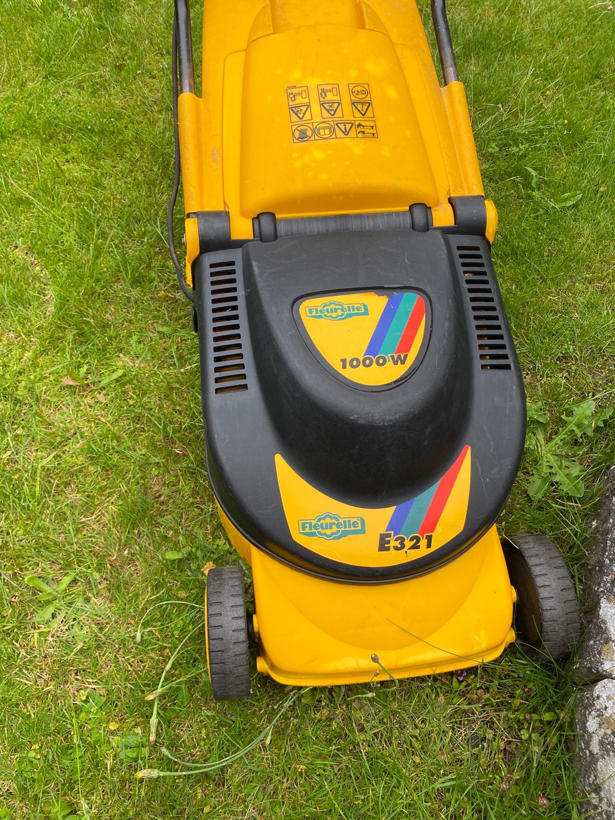 Grasmaaier Fleurelle v. a. € 30,-, Ophalen, Zo goed als nieuw
