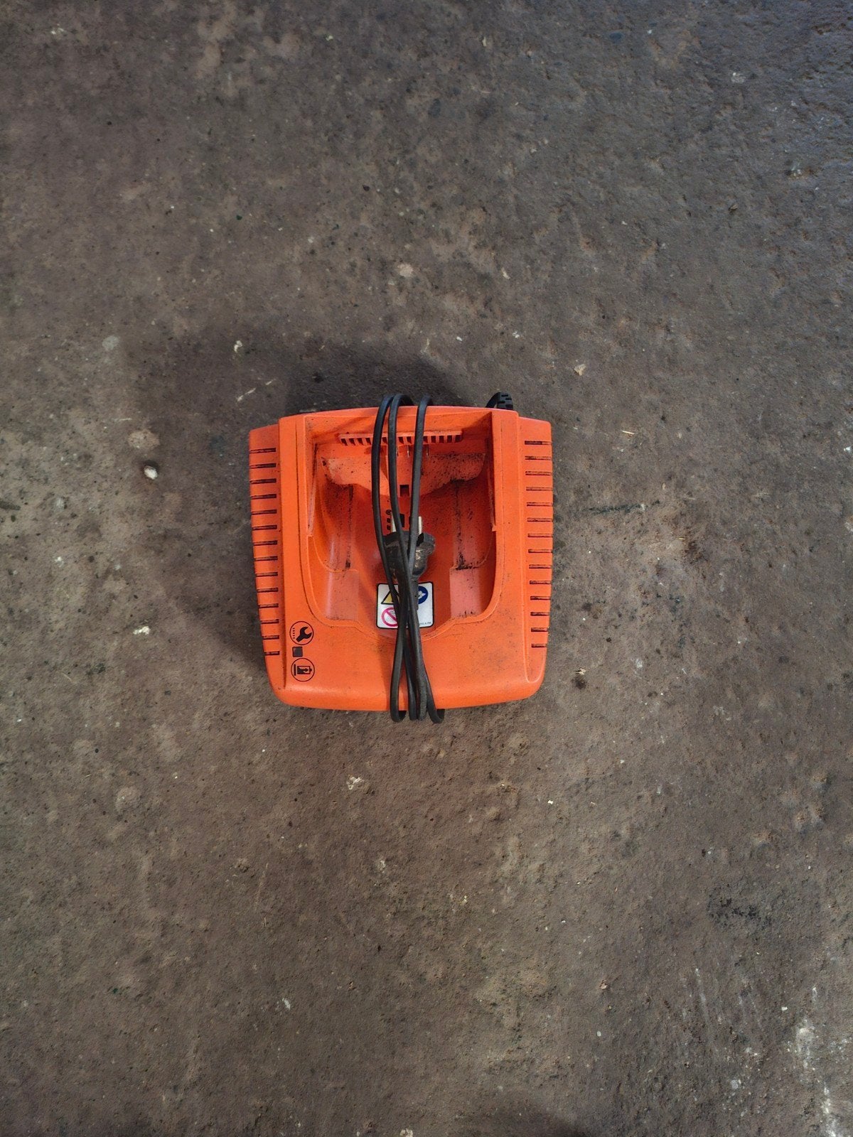 stihl al 500 accu lader, Ophalen, Zo goed als nieuw