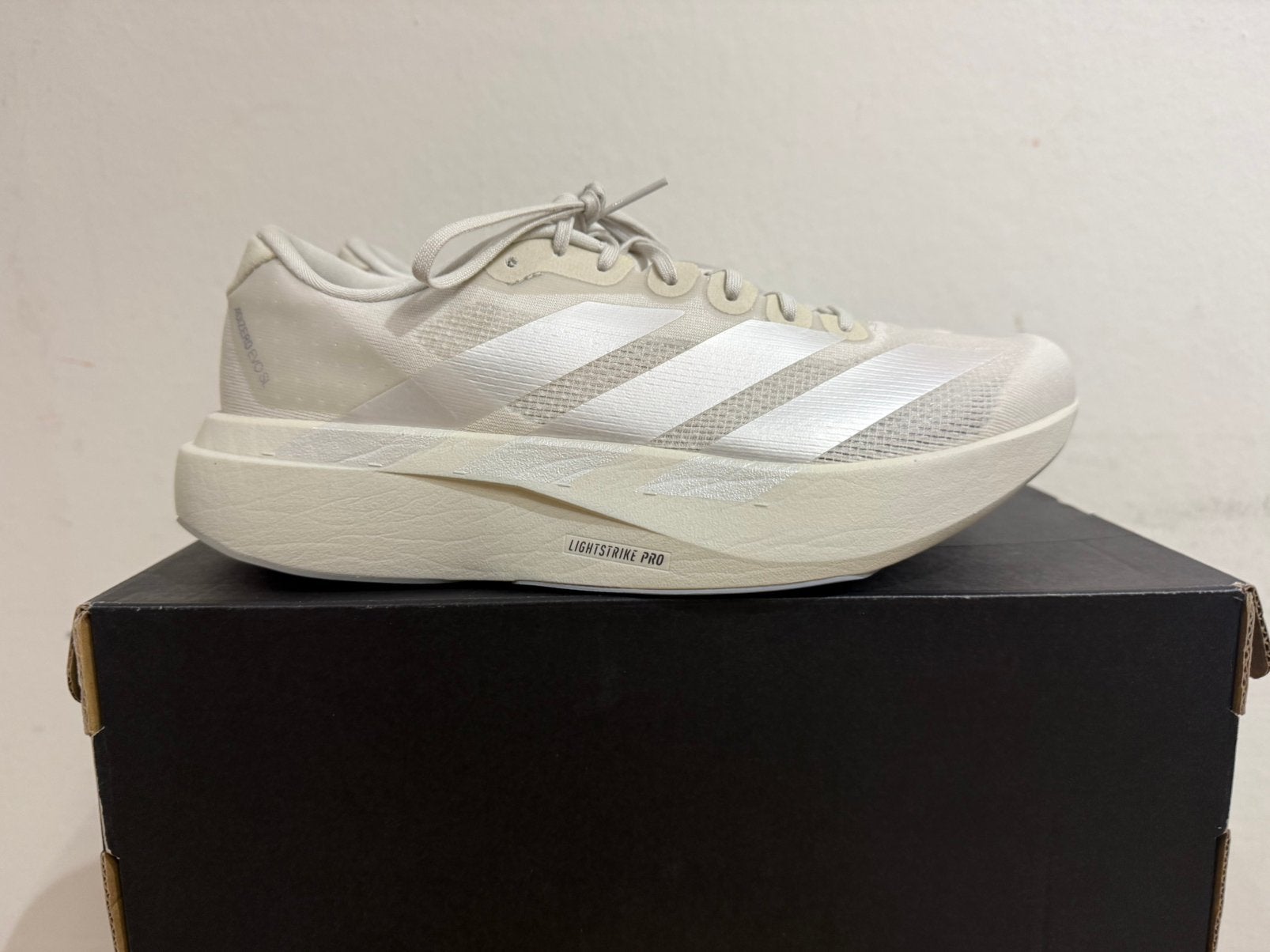 Te koop nieuwe Adidas Adizero maat 42, Postlaan 3, Nieuw, Ophalen of Verzenden, 123@home.nl