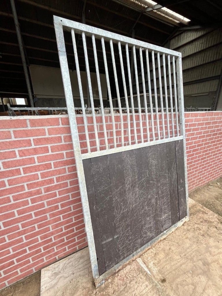Paardenhok deur, Toebehoren