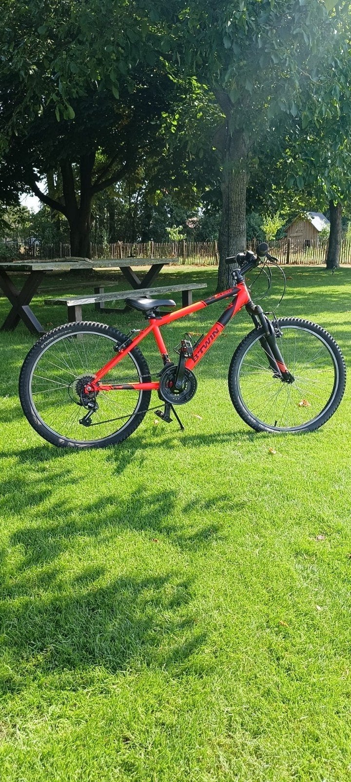 B'Twin Rockrider 500+ Mountainbike (Oranje/Zwart), Ophalen