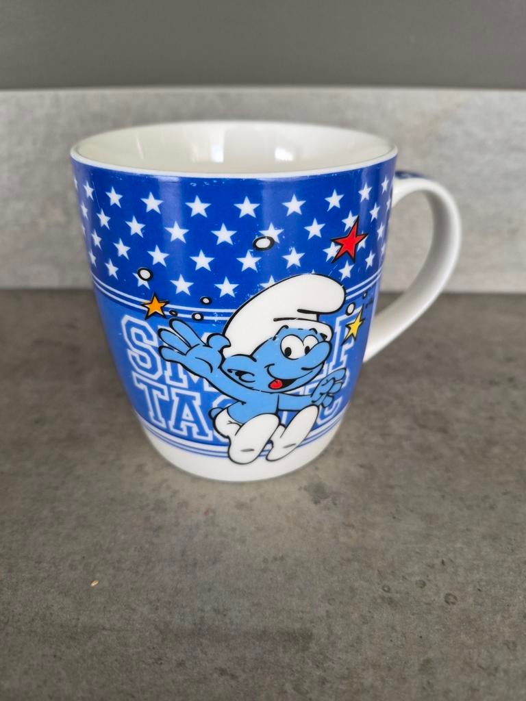 Smurfen mok met Smurf en sterren, Verzamelen, Ophalen of Verzenden, Zo goed als nieuw, Gebruiksvoorwerp
