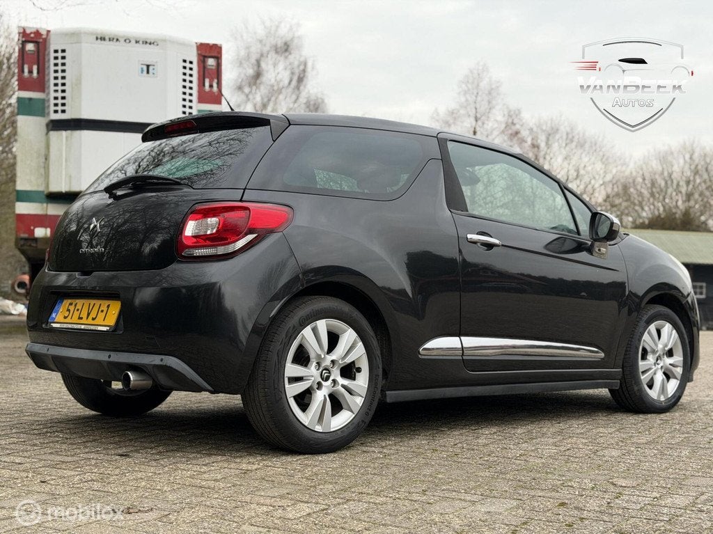 Citroen DS3 1.6 So Chic Nwe Apk, Voorwielaandrijving, Euro 5, 4 cilinders, Zwart