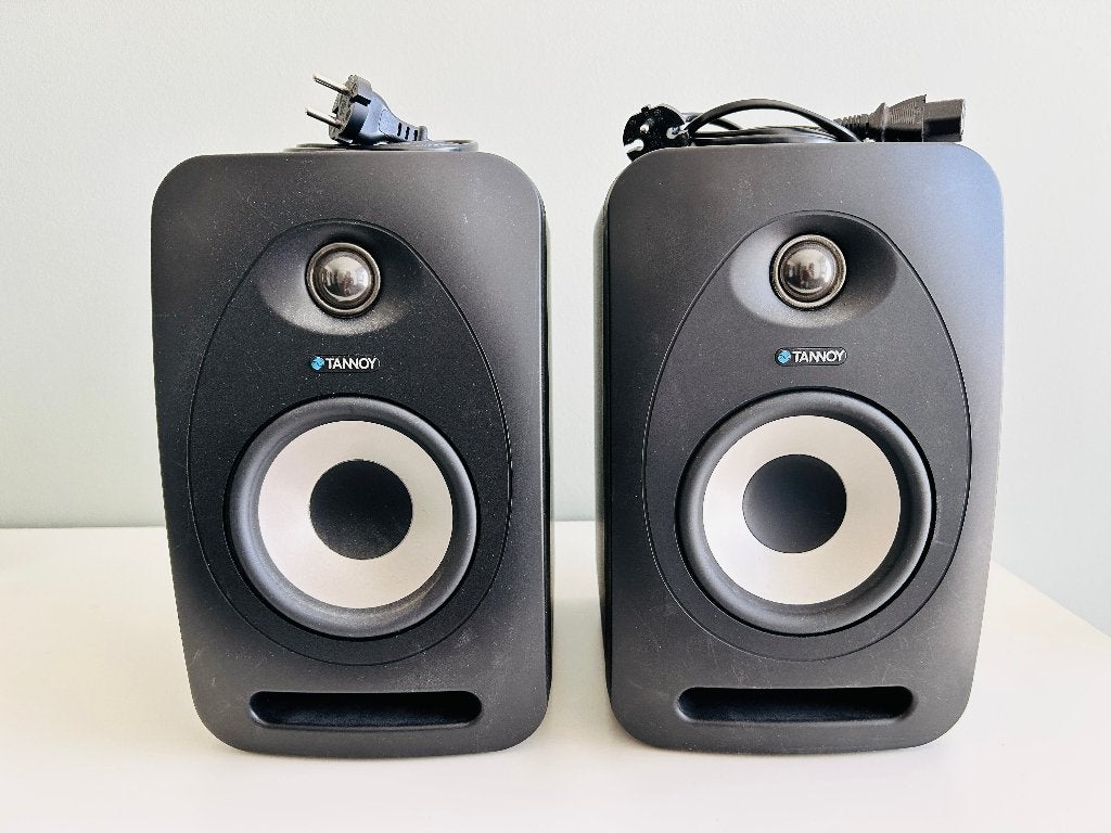 Tannoy actieve speakers 2x 75W, Studiomonitor, Gebruikt, 60 tot 120 watt, AUX-ingang