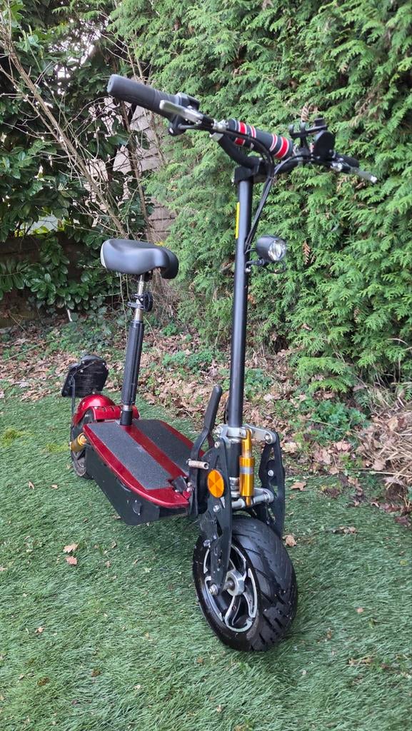 Zeer snelle elektrische step met snor kenteken, Fietsen en Brommers, Ophalen, Gebruikt, Elektrische step (E-scooter), Onbekend