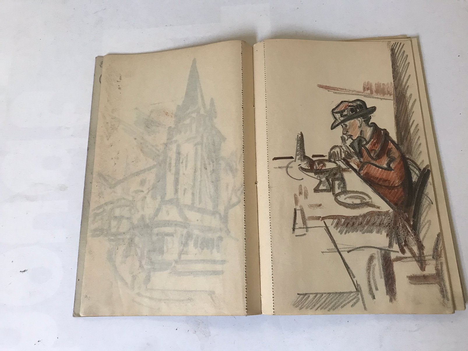 Schetsboekje van oorsprong Frans., Ophalen of Verzenden, Gelezen, Schilder- en Tekenkunst
