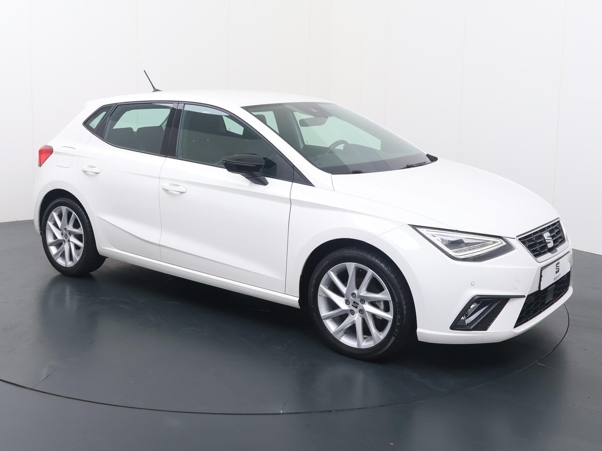 SEAT Ibiza 1.0 EcoTSI FR | 110 PK | Achteruitrijcamera | Nav, 12 maanden, Stof, Gebruikt, 580 kg