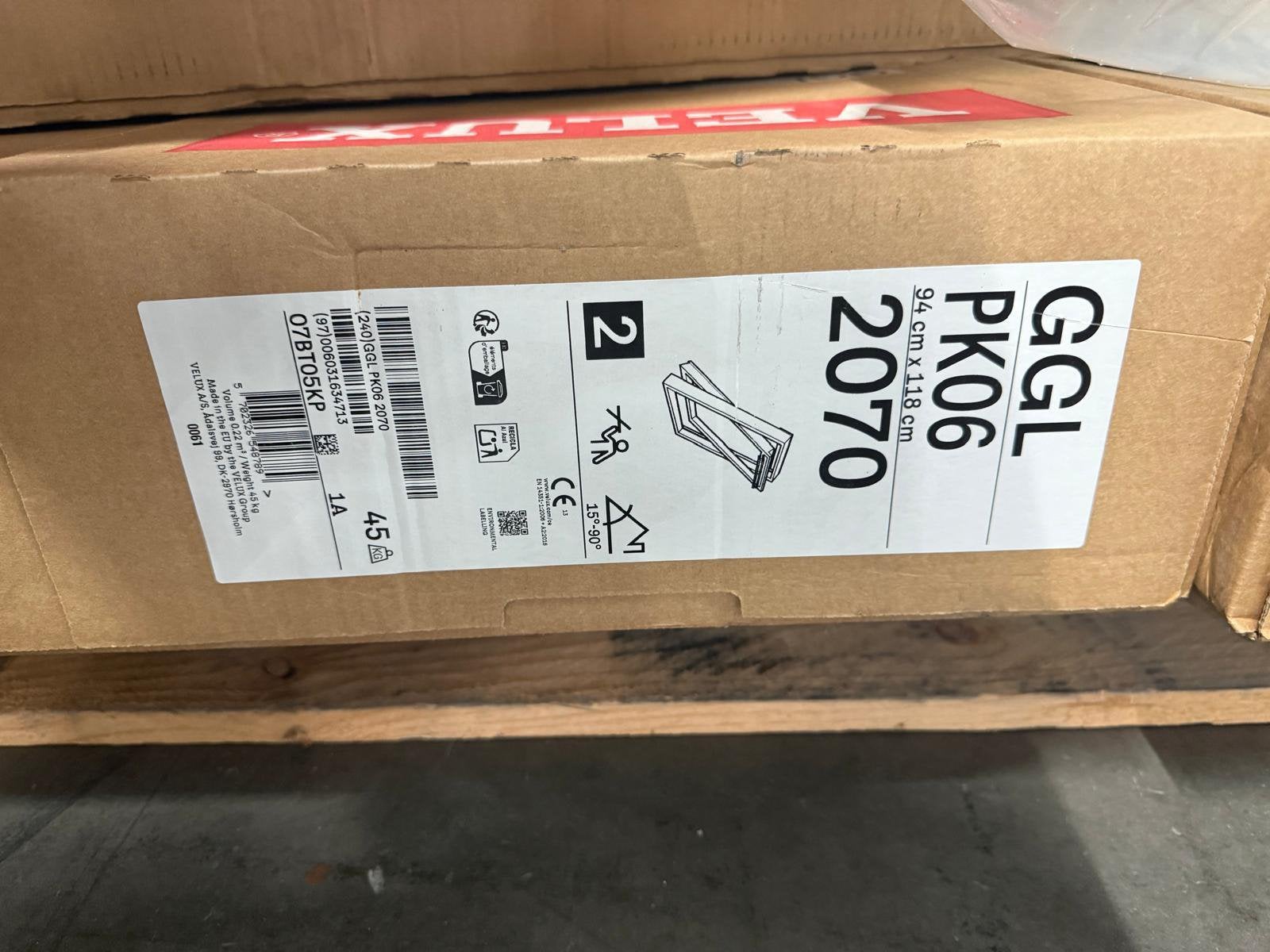 Velux dakramen  diverse afmetingen - wit hout afgelakt, Doe-het-zelf en Verbouw, Glas en Ramen, Ophalen, 80 tot 120 cm, 120 tot 160 cm