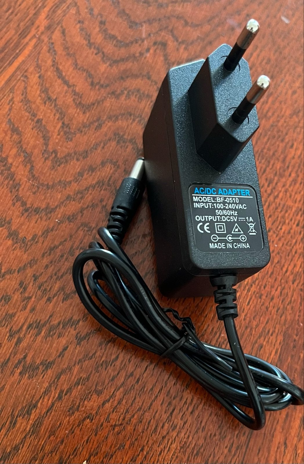 AC/DC Adapter BF-0510 - 5V 1A Voeding, Ophalen of Verzenden, Nieuw