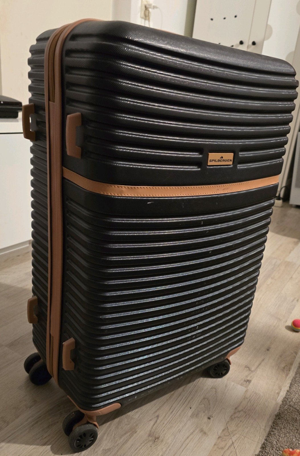 Spilbergen reiskoffer met ingebouwde slot, 50 tot 60 cm, Hard kunststof, 45 tot 55 cm, Zo goed als nieuw