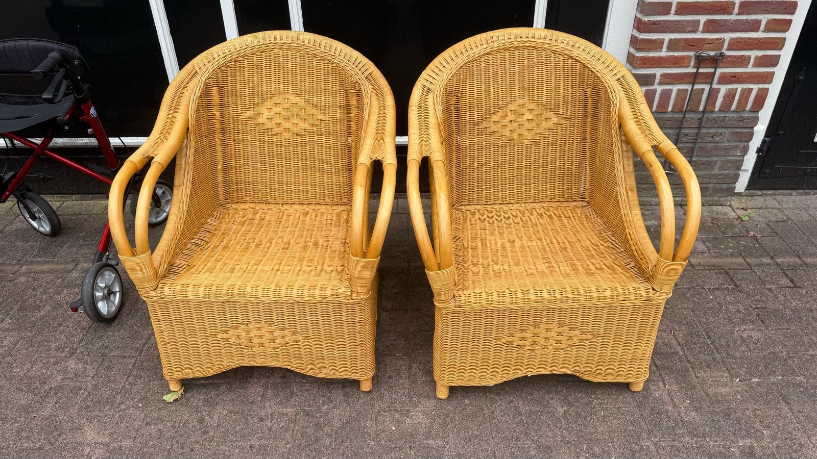 2 Rotan stoelen - Comfortabel en stijlvol, Ophalen, Gebruikt, Twee, Bruin