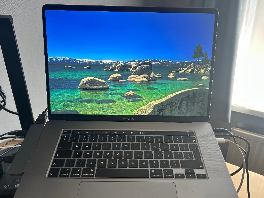 macbook pro 16" 2019, MacBook Pro, Gebruikt, 2 tot 3 Ghz, Qwerty