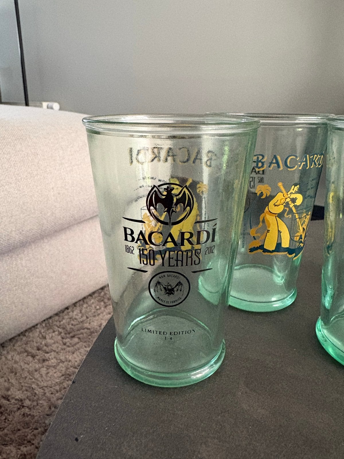 Bacardi 150 jaar Limited Edition glazen set, Ophalen of Verzenden, Zo goed als nieuw, Meerkleurig, Overige merken
