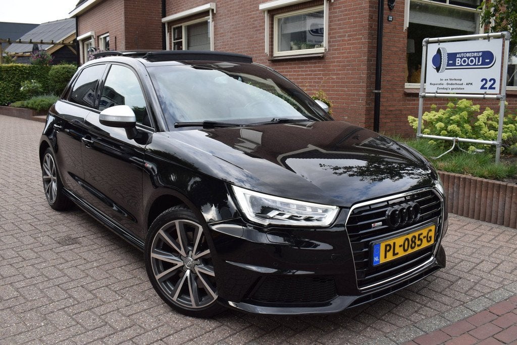 Audi A1 Sportback 1.8 TFSI Sport Pro Line S AUTOM/PANO DAK/1, Auto's, Audi, Bi-Xenon koplampen, 4 stoelen, Leder en Stof, Zwart