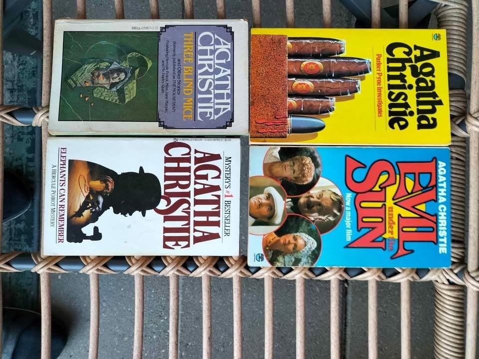 Agatha Christie detective boeken +/- 80 stuks ., Boeken, Detectives, Ophalen, Gelezen, Agatha Christie