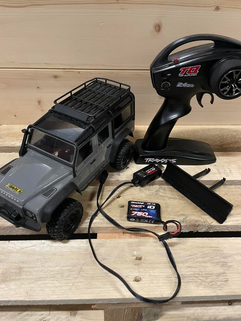 Traxxas Trx4m Defender Incl Accu Lader Verlichting Sneeuwsch, Hobby en Vrije tijd, Modelbouw | Radiografisch | Auto's, Elektro