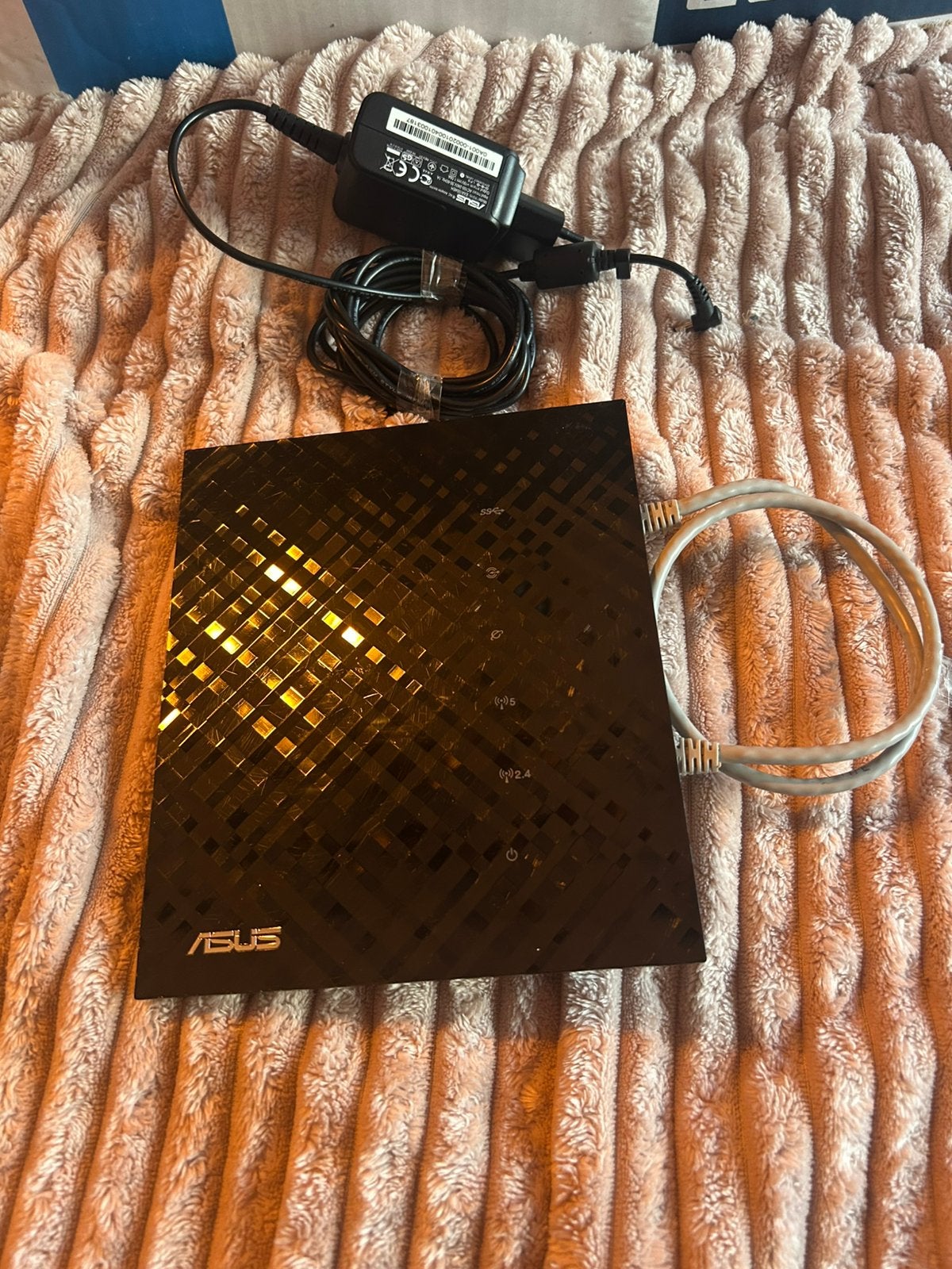 Asus RT-N65U router, Ophalen of Verzenden, Zo goed als nieuw