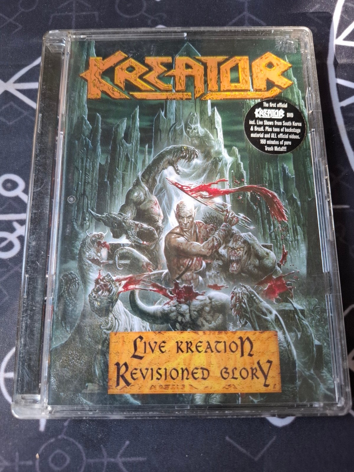 Kreator - Live Kreation Revisioned Glory  uit 2003, Cd's en Dvd's, Thrash metal, Zo goed als nieuw, Live-album, Inclusief boekje