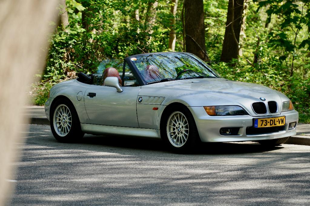 BMW Z3 1.9 (140pk) | Nette staat+Upgrades | Liefhebbersauto, Auto's, BMW, Particulier, Z3, ABS, Airbags, Bluetooth, Elektrische buitenspiegels
