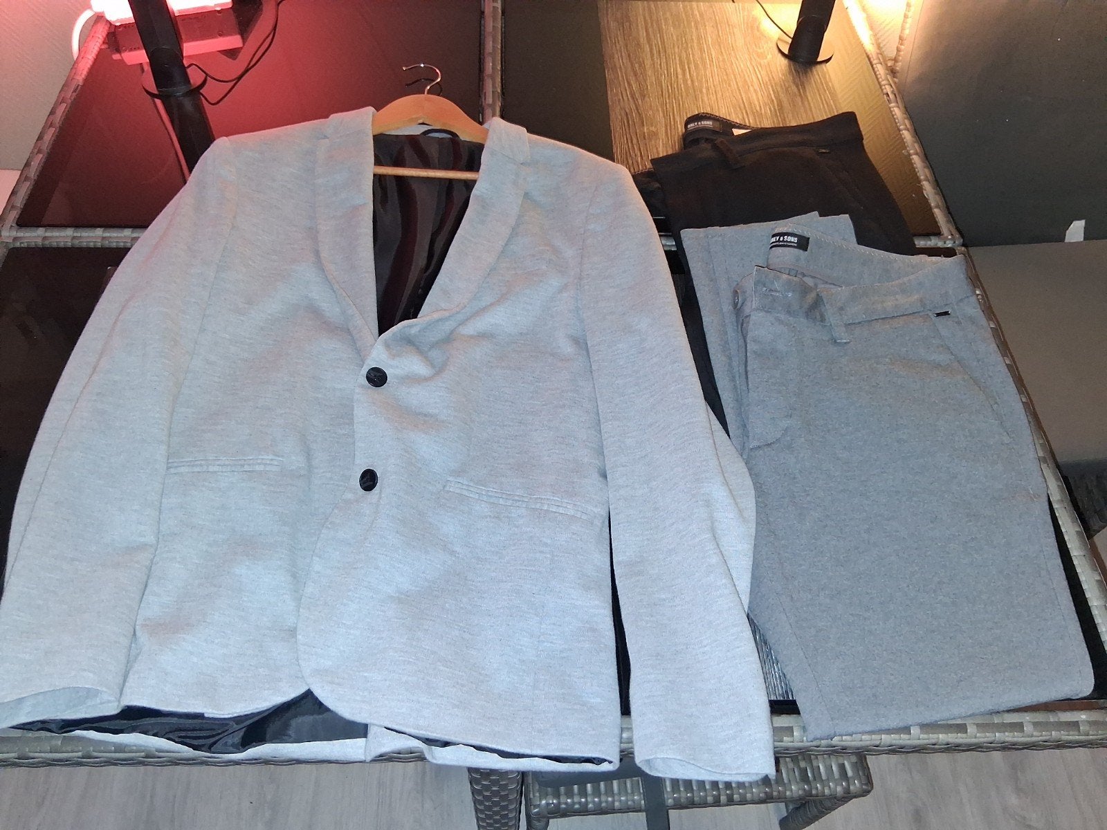 Zara Colbert L met 2 only&sons broeken, Ophalen of Verzenden, Zo goed als nieuw, Maat 52/54 (L), Zara