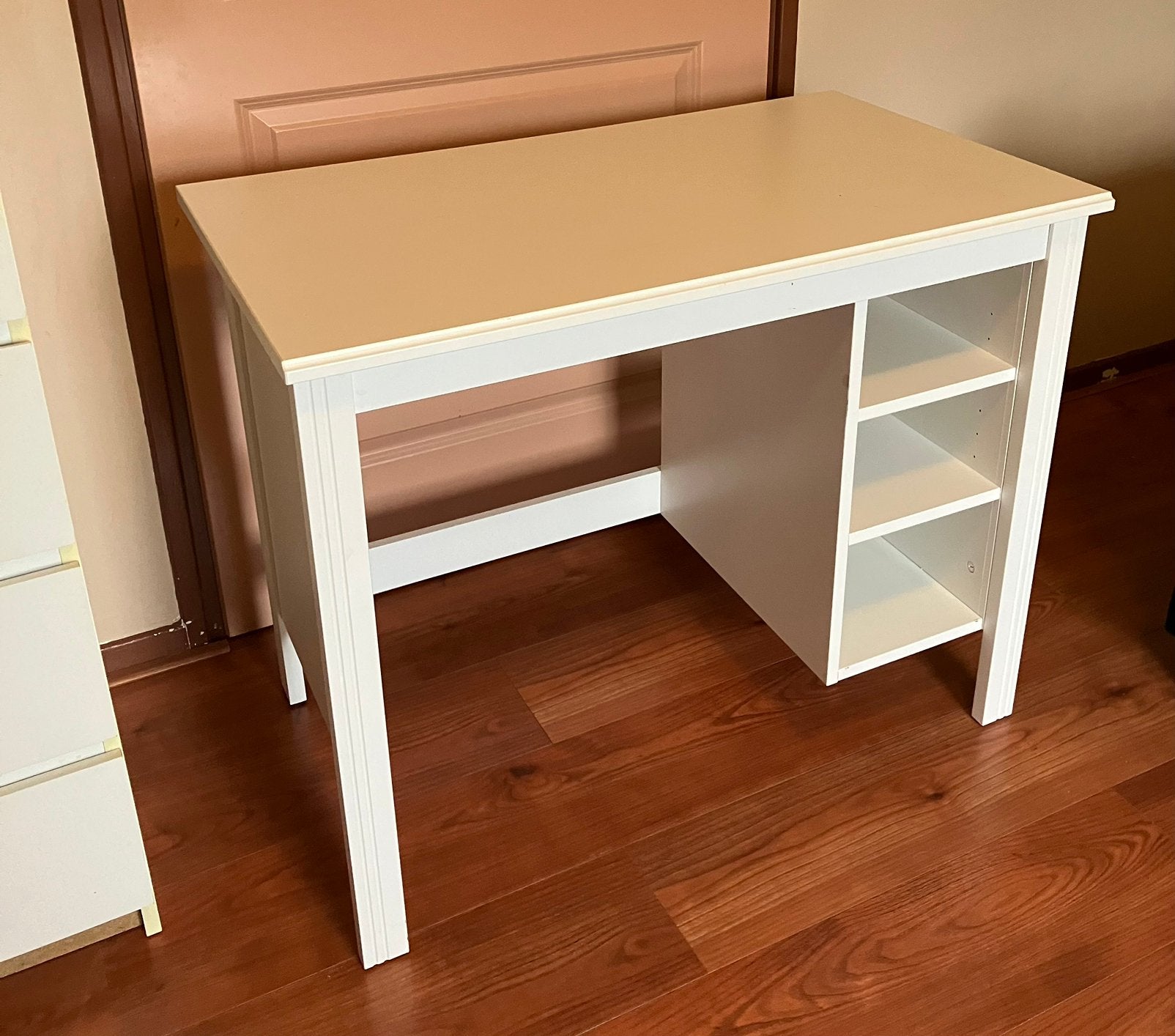 IKEA Hensvik kinderbureau wit (90 x 52 cm), Huis en Inrichting, Ophalen, Gebruikt