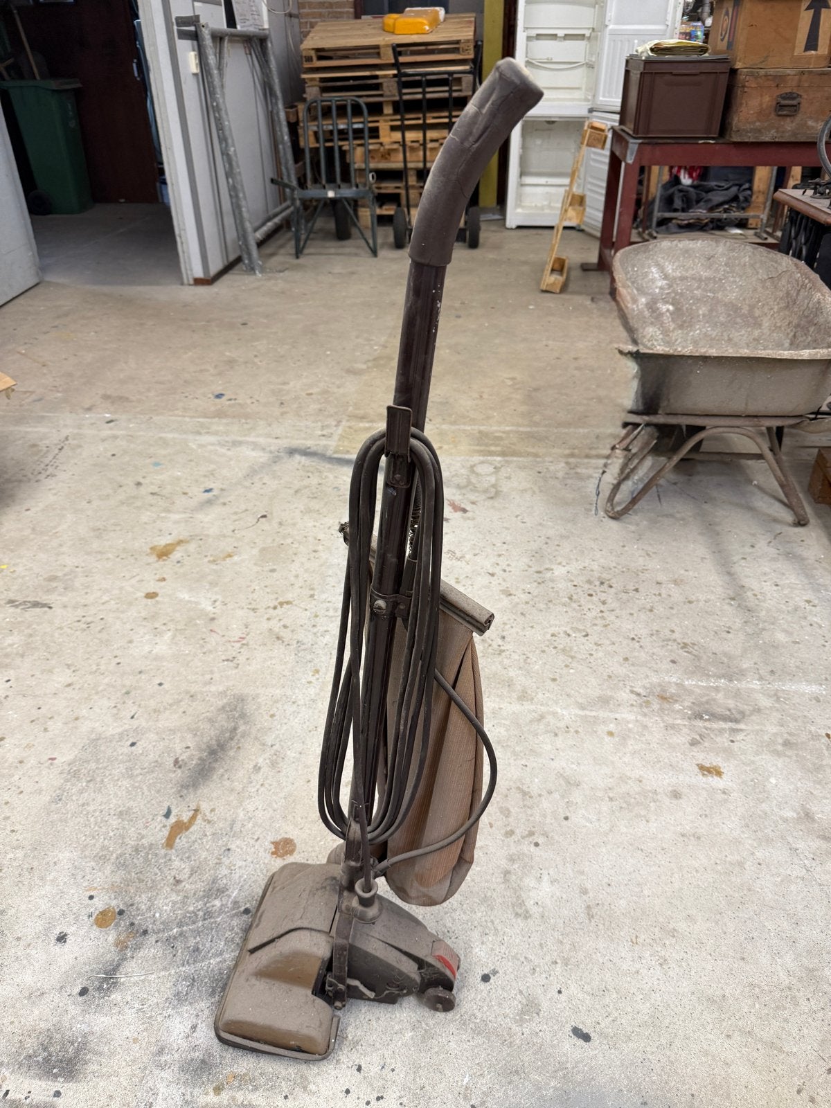 Hoover vintage steelstofzuiger, Ophalen, Gebruikt, Steelstofzuiger, Overige merken