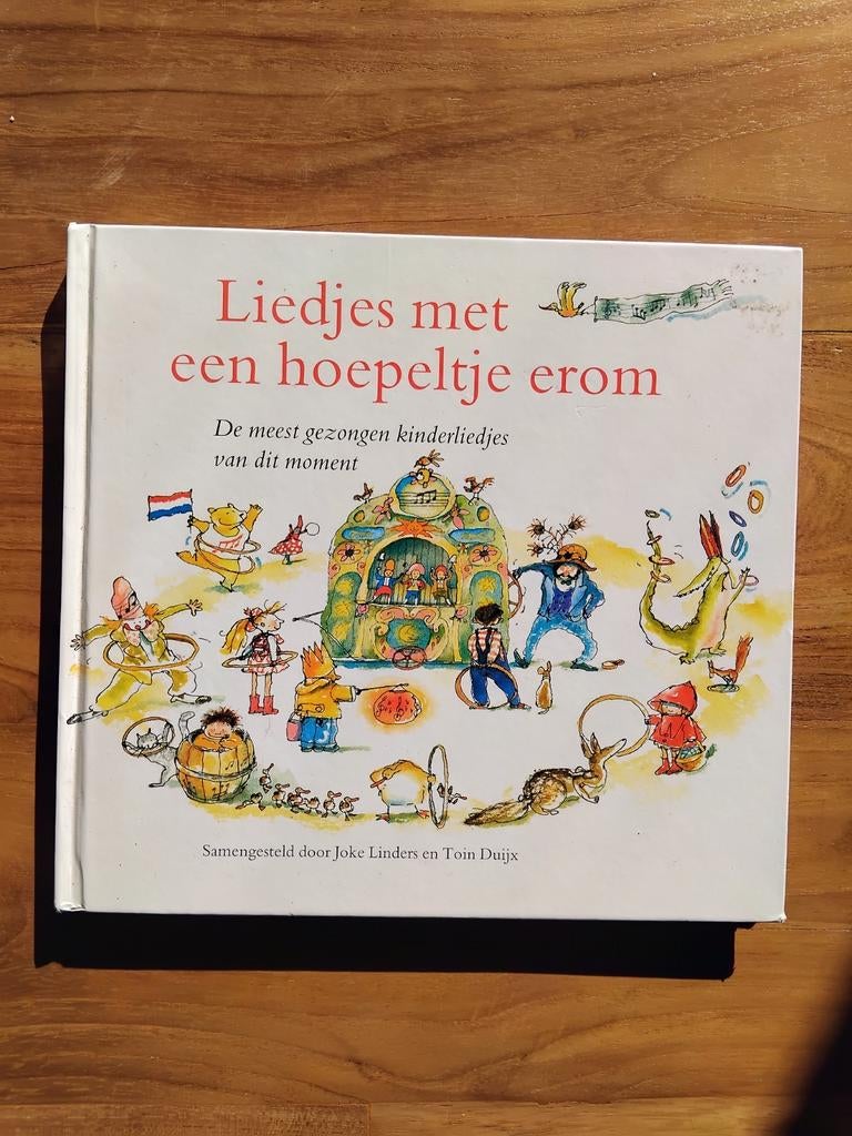 Liedjes met een hoepeltje erom, Ophalen of Verzenden, 3 tot 4 jaar
