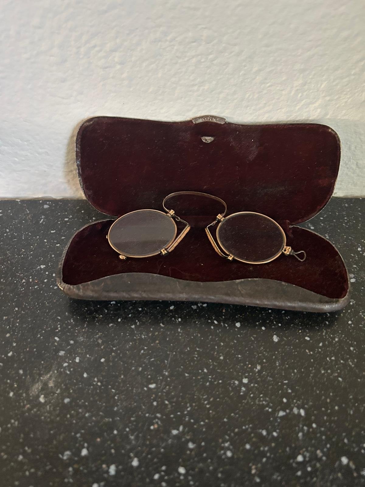 Vintage/antieke pince-nez bril in etui, Overige merken, Gebruikt, Bruin, Ophalen of Verzenden
