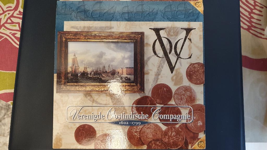 VOC en Sail munten, Ophalen of Verzenden, Koningin Beatrix, Overige waardes, Setje