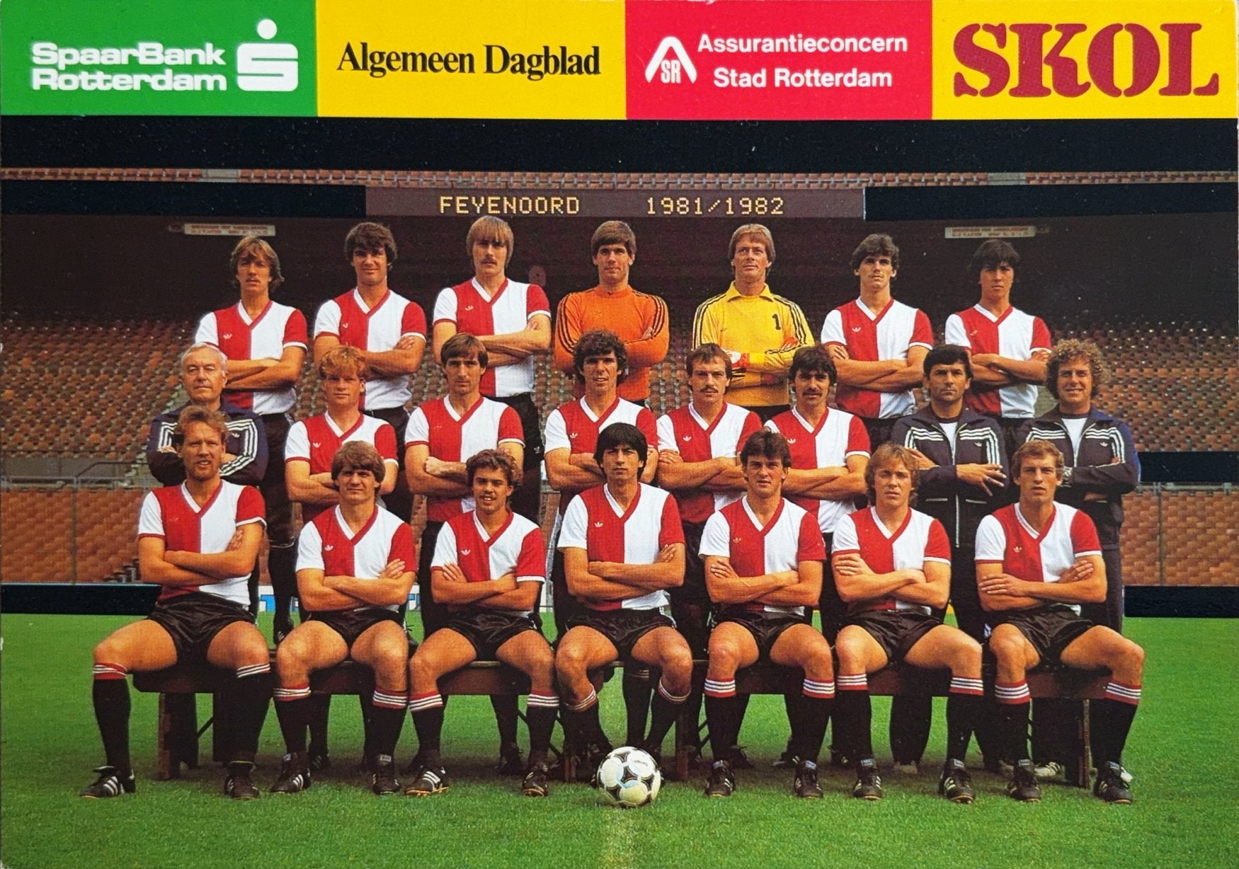 Elftalkaart Feyenoord Rotterdam - seizoen 1981/1982, Verzenden, Zo goed als nieuw, Feyenoord, Spelerskaart