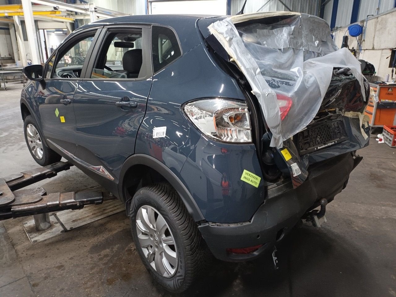 Foto 11 van Draagarm rechts voor Renault Captur