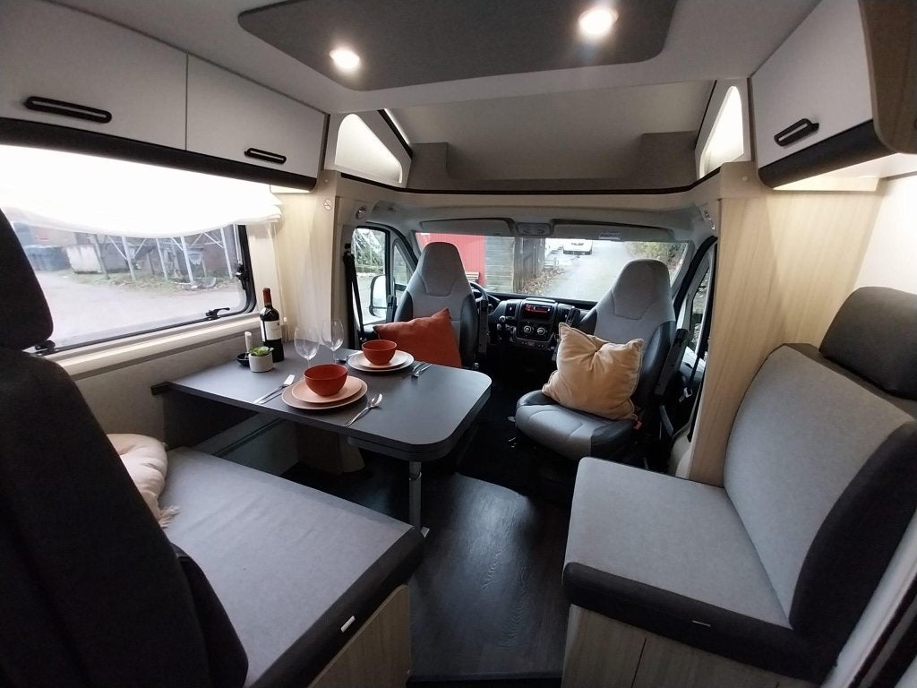 5 persoons Sun Living S70-SL met maar 65150 gereden km's, Caravans en Kamperen, Campers, Luifel, A. Vogelstraat 14, Ringverwarming