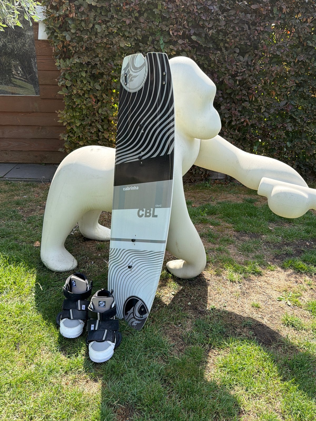 Cabrinha CBL Kite / wakeboard met bindingen / schoenen, Watersport en Boten, Kitesurfen, Twintip, Ophalen, Zo goed als nieuw, Kiteboard