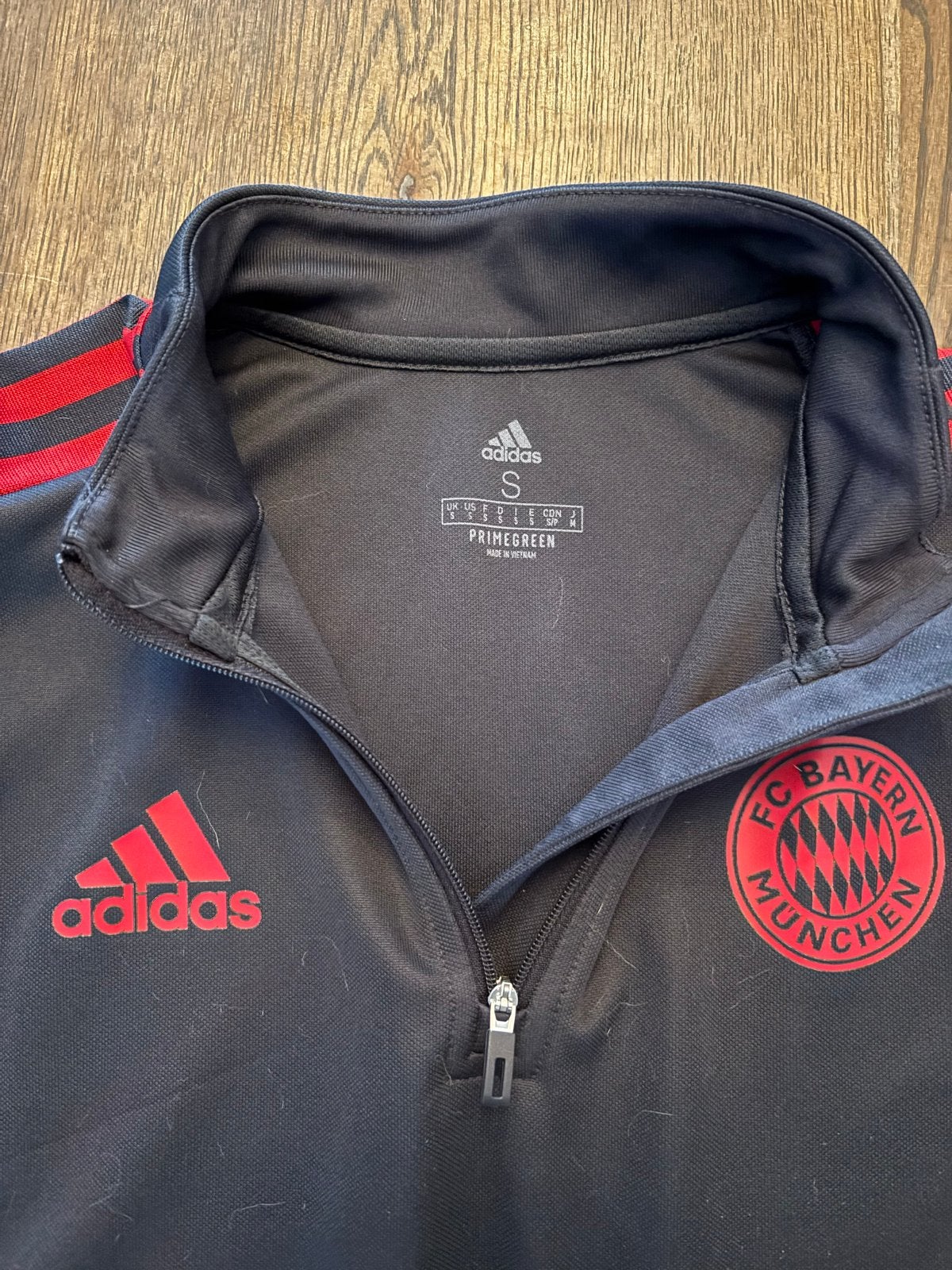 Adidas FC Bayern München Trainingshirt Maat S, Ophalen of Verzenden, Voetbal, Grijs, Gedragen