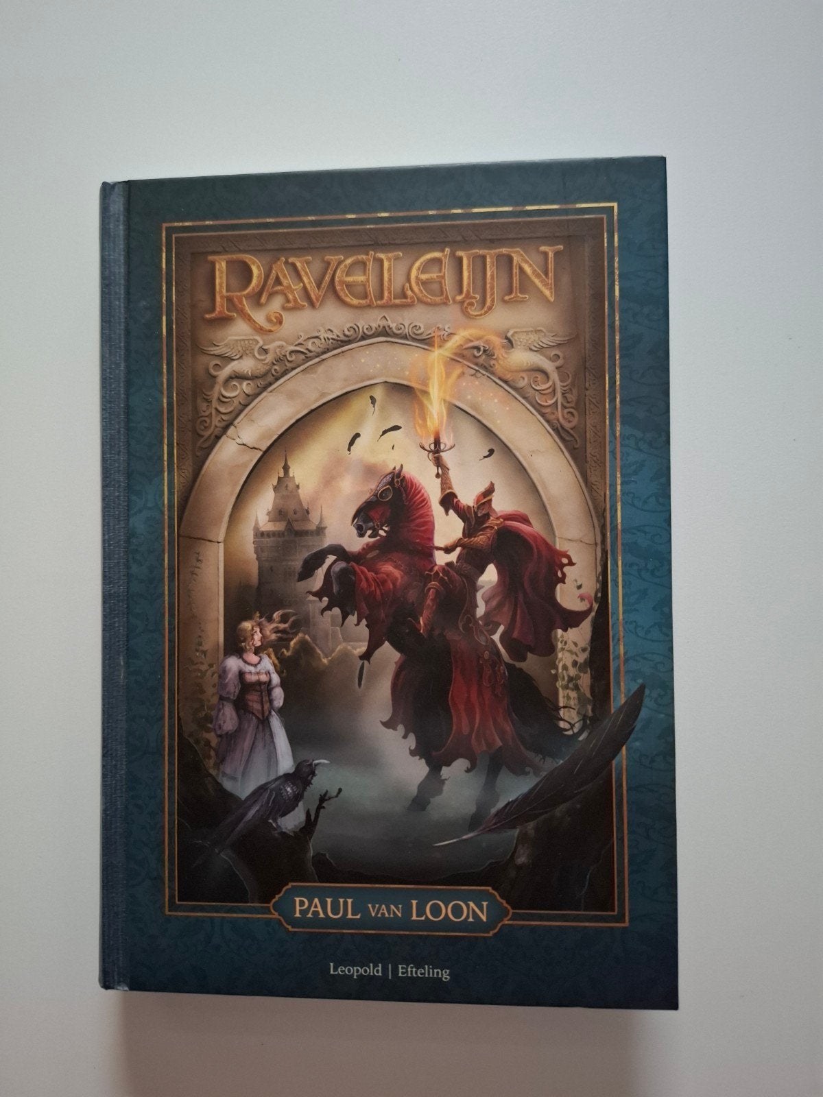 Boek Raveleijn van Paul van Loon, Verzamelen, Efteling, Ophalen, Zo goed als nieuw, Overige typen