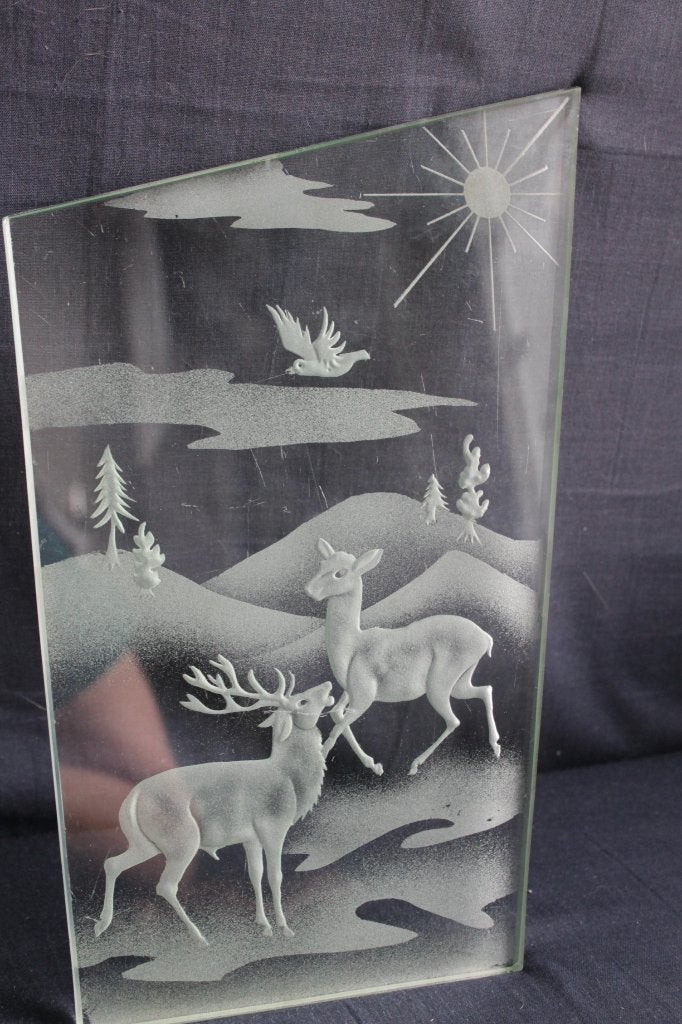 Geëtst en gegraveerd glas, midcentury. Afbeelding herten, Antiek en Kunst, Ophalen of Verzenden