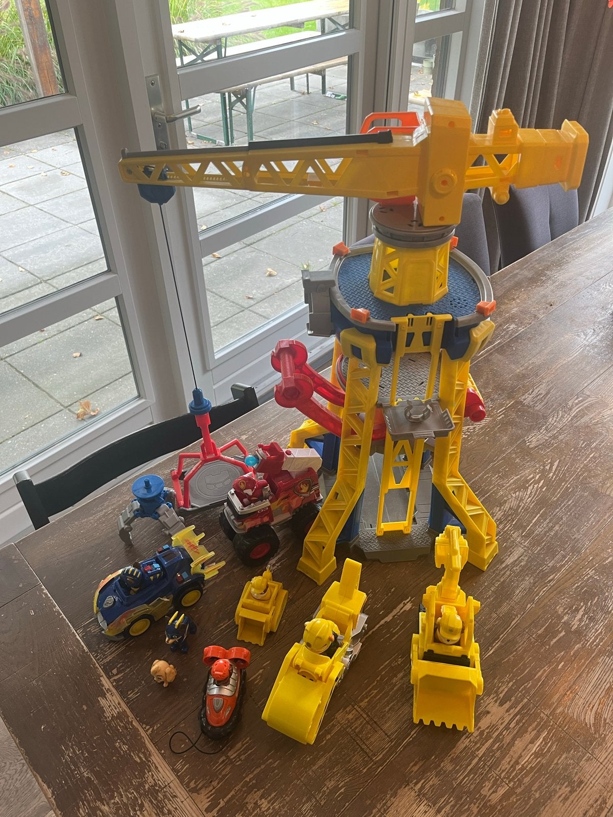 Rubble Paw Patrol Bouwtoren met voertuigen en figuren, Ophalen of Verzenden, Gebruikt, Jongen of Meisje