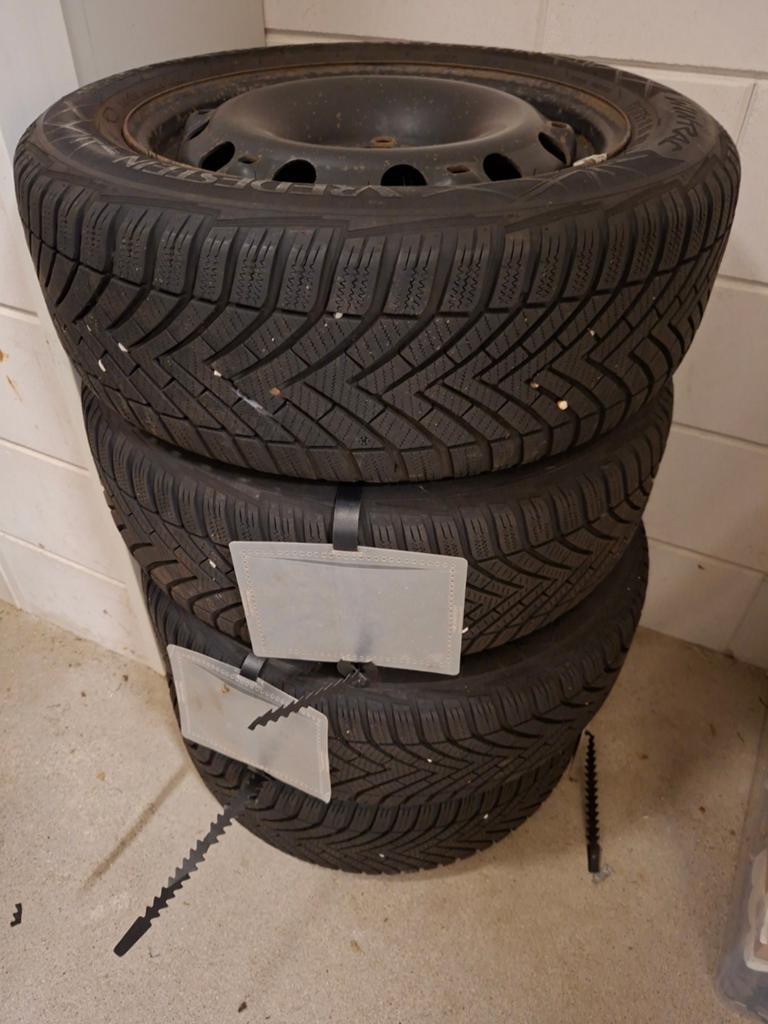 Vredestein Winterbanden met Velgen - 15 inch, Auto-onderdelen, Banden en Velgen, Ophalen, Gebruikt, 15 inch, Banden en Velgen