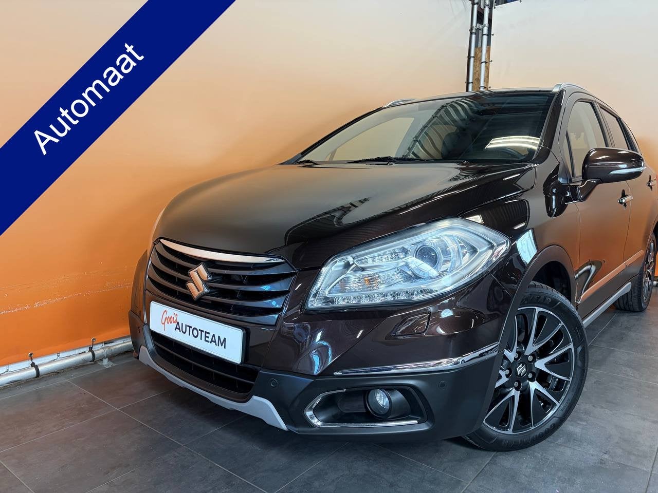 Suzuki S-Cross 1.6 High Executive Vol Opties! automaat | sch, 4 cilinders, Bruin, 400 kg, 49 €/maand