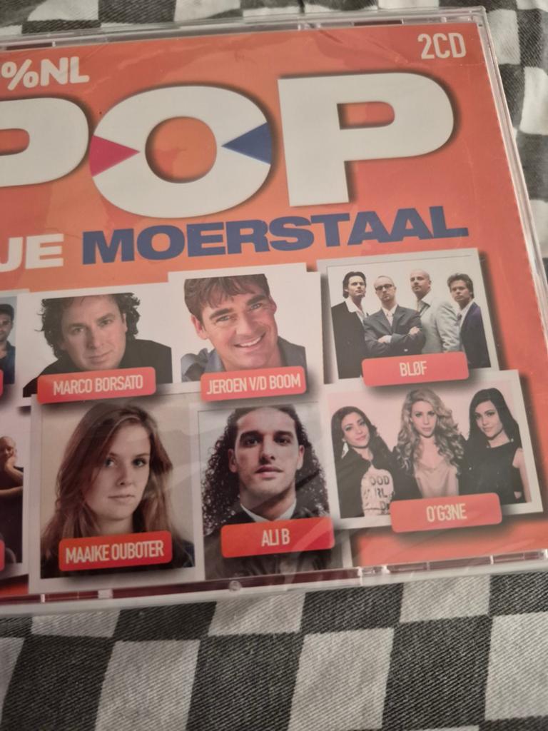2CD %NL Pop Je Moerstaal - Diverse Artiesten, Ophalen of Verzenden, 2010 - 2019, Gebruikt, Boxset