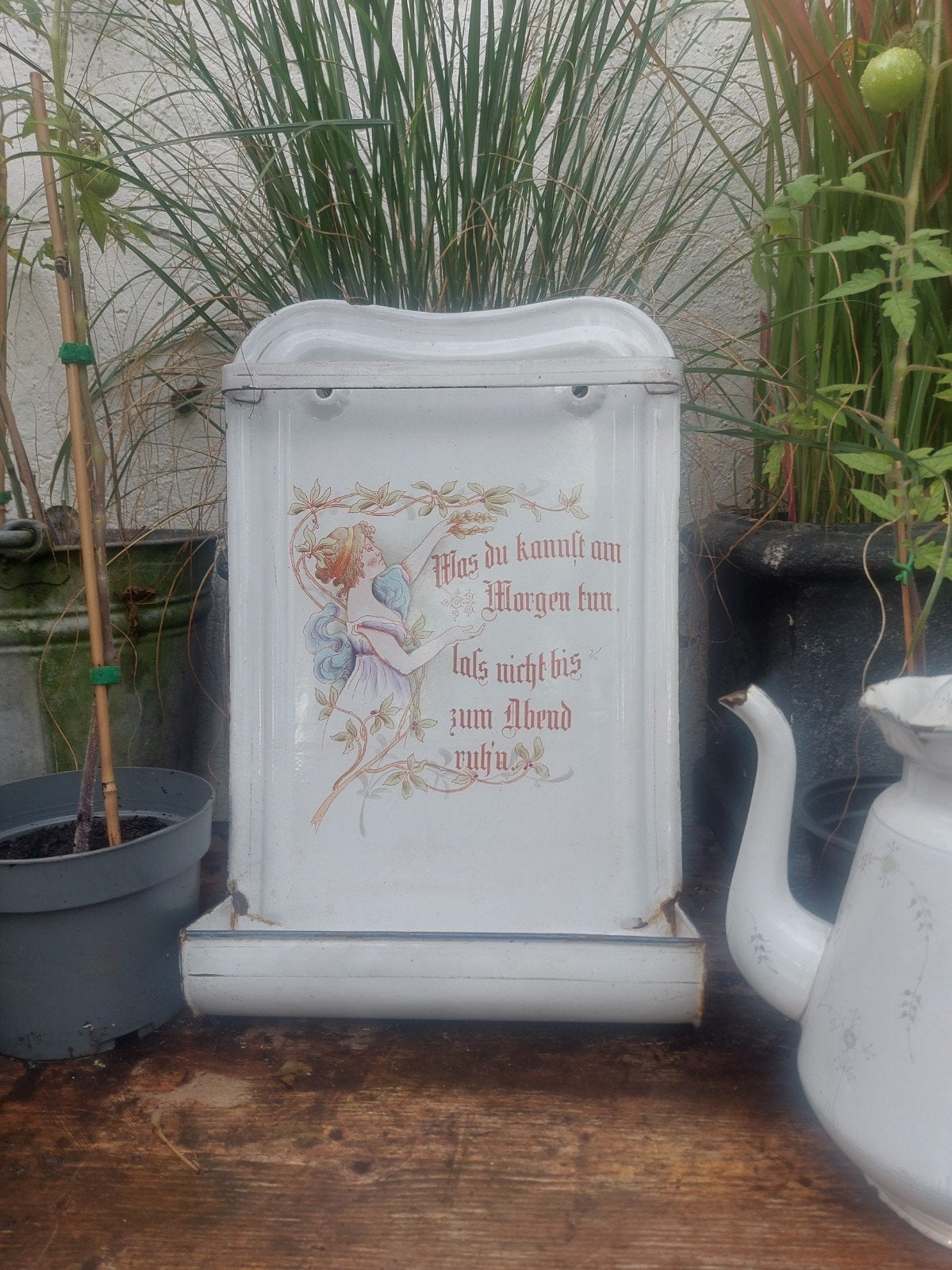 Oud en zeer mooi emaille lepelrek met afbeelding v dame, Antiek en Kunst, Ophalen of Verzenden