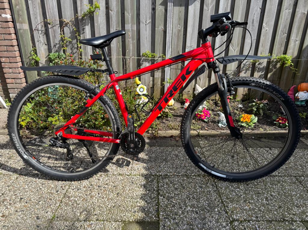 Supermooie Trek Marlin 4 mountainbike 29 inch, Fietsen en Brommers, Fietsen | Mountainbikes en ATB, 45 tot 49 cm, Ophalen, Zo goed als nieuw