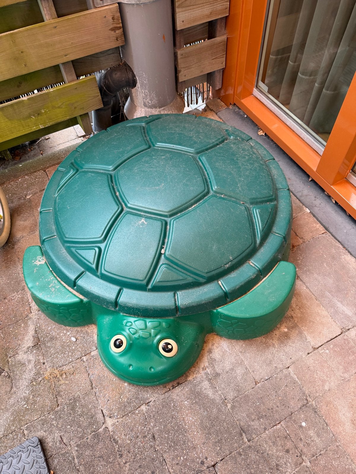 Schildpad zandbak met deksel, Ophalen, Gebruikt