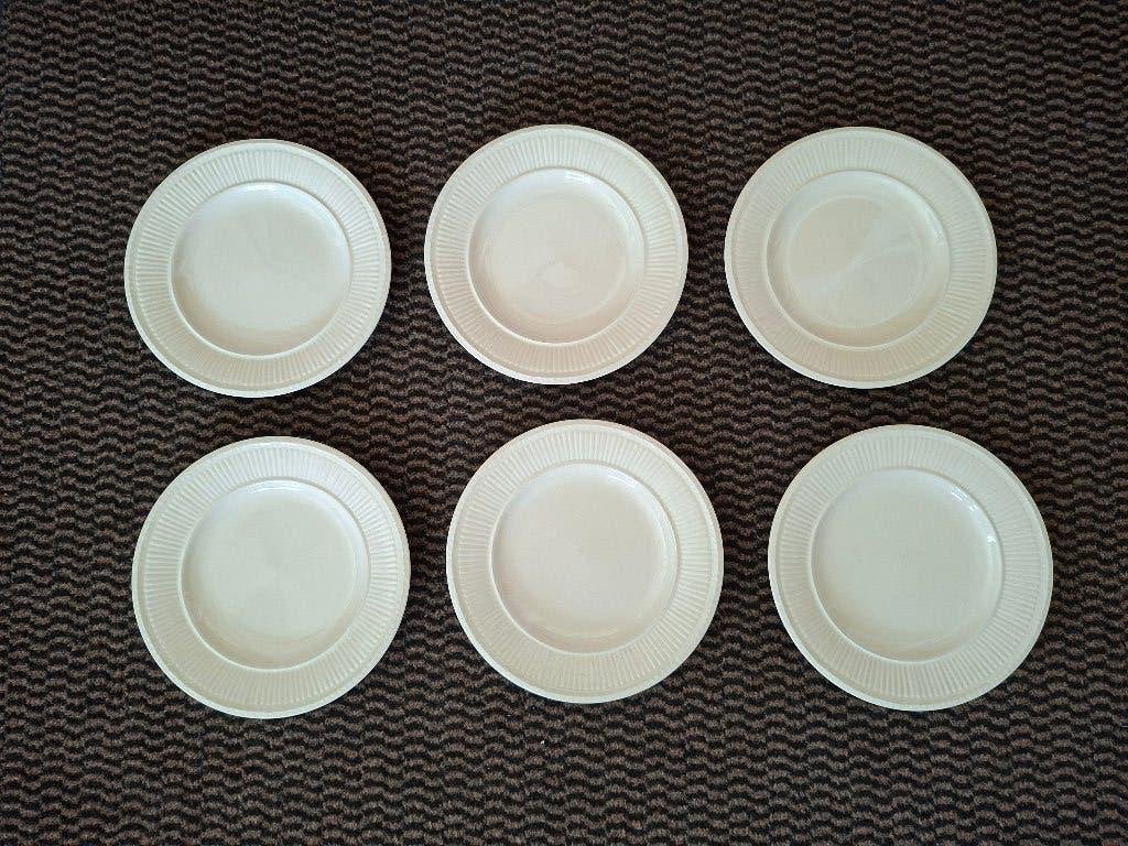 6 Wedgwood Edme gebaksbordjes / schaaltjes 16 cm, Klassiek, Ophalen of Verzenden, Zo goed als nieuw, Bord(en)
