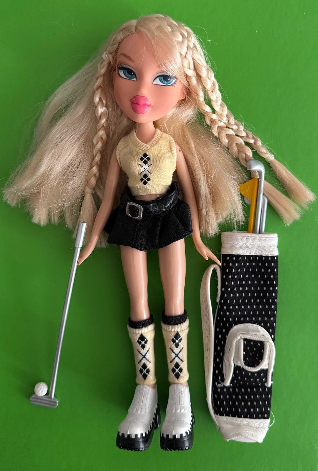 2005 Bratz play Sportz Groovin' Golf Cloe, Ophalen of Verzenden, Zo goed als nieuw, Fashion Doll