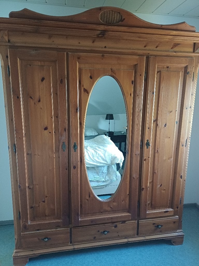 Grenen kledingkast, Ophalen, Gebruikt, 100 tot 150 cm, Met lade(s)