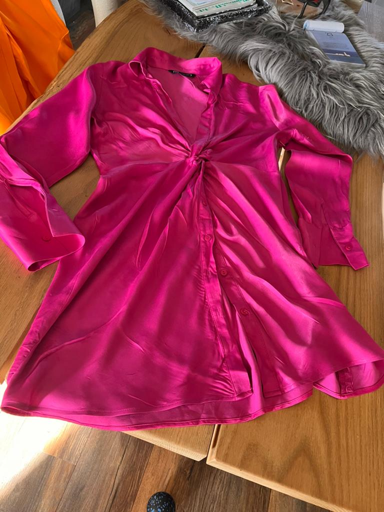Te koop 2x jurk van de zara, Kleding | Dames, Jurken, Maat 42/44 (L), Nieuw, Oranje, Ophalen of Verzenden