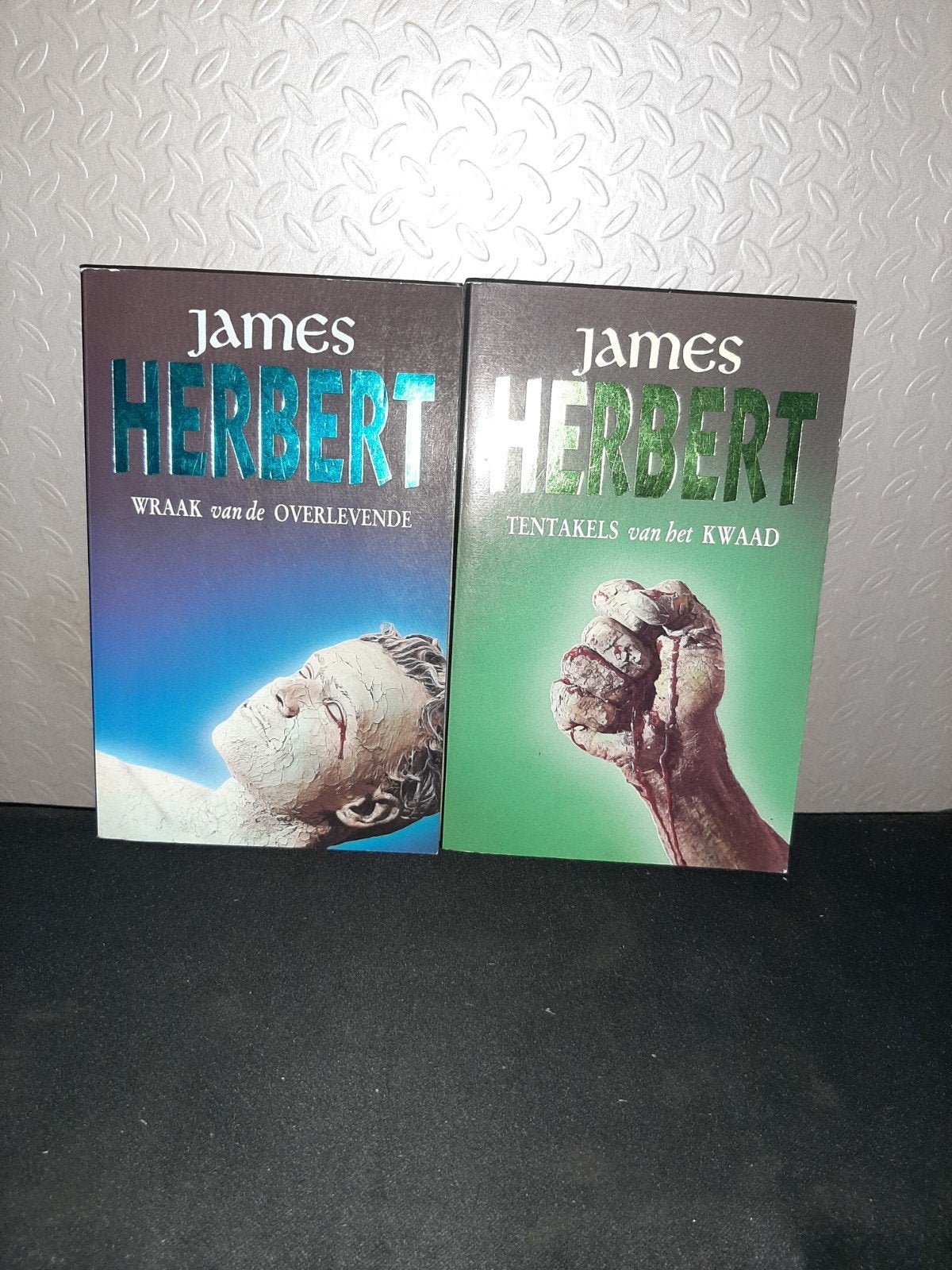 James Herbert  Wraak van de Overlevende & Tentakels van het, Boeken, Ophalen of Verzenden, Gelezen, James Herbert, Nederland