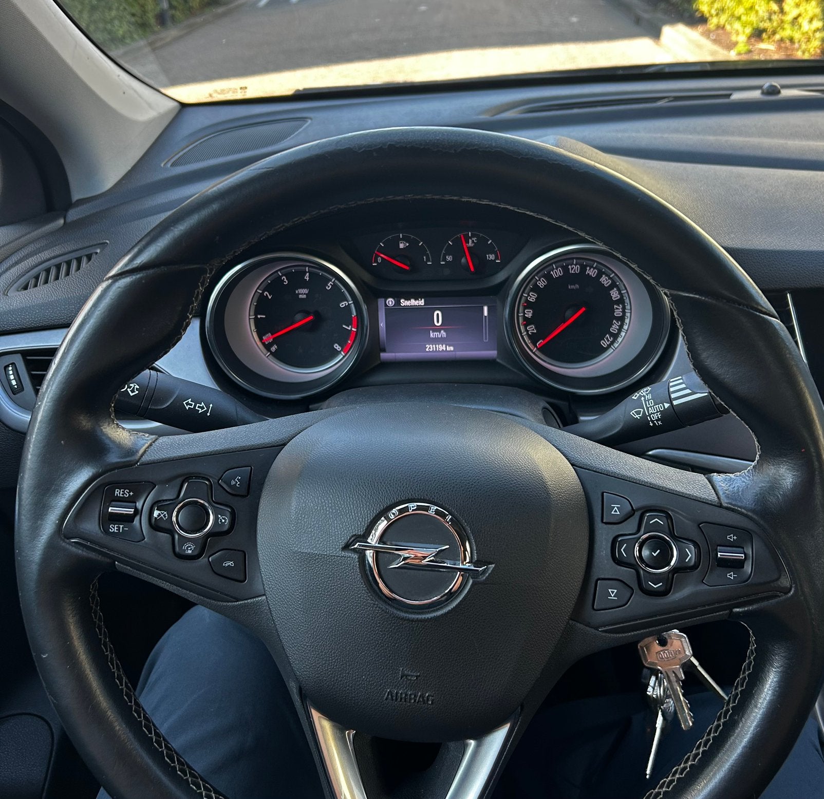 Foto 18 van Opel Astra 1.4 Turbo 5D 2016 Grijs| Carplay|
