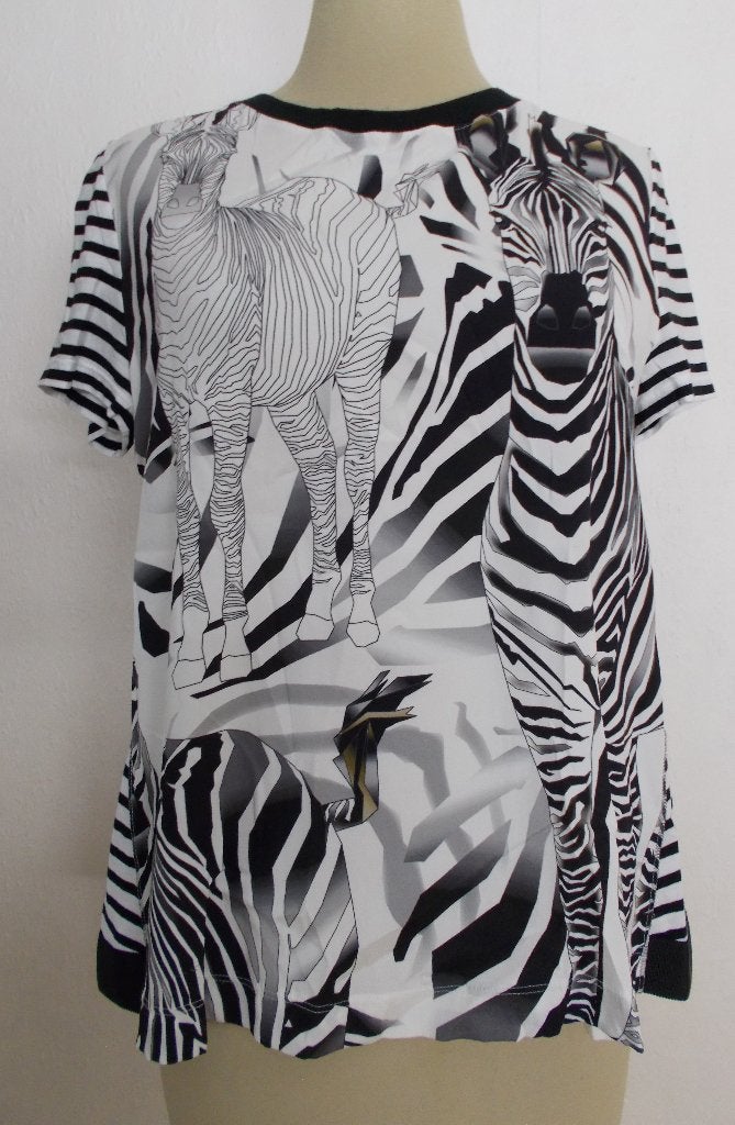 Grappige 94% silk zebra print top van Marc Cain! M/3, Maat 38/40 (M), Zo goed als nieuw, Korte mouw, Meerkleurig